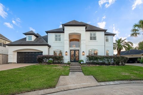 Photo of 13907 Marble Creek Court, Houston, TX 77077 (MLS # 90761135)