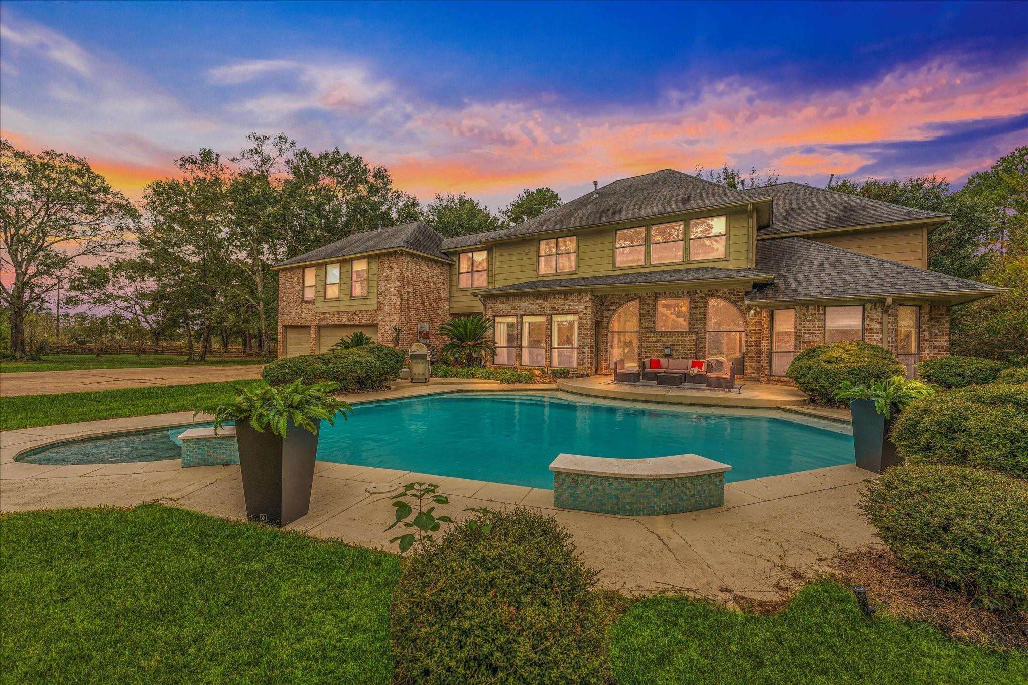 1019 Towering Oaks Street