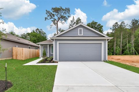 Photo of 18760 Loom Drive, Conroe, TX 77306 (MLS # 29112684)