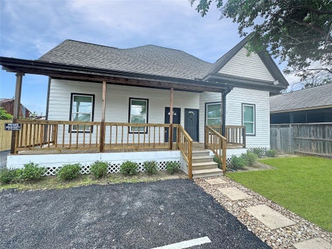 Photo of 306 Stiles Street #A, Houston, TX 77011 (MLS # 42506807)
