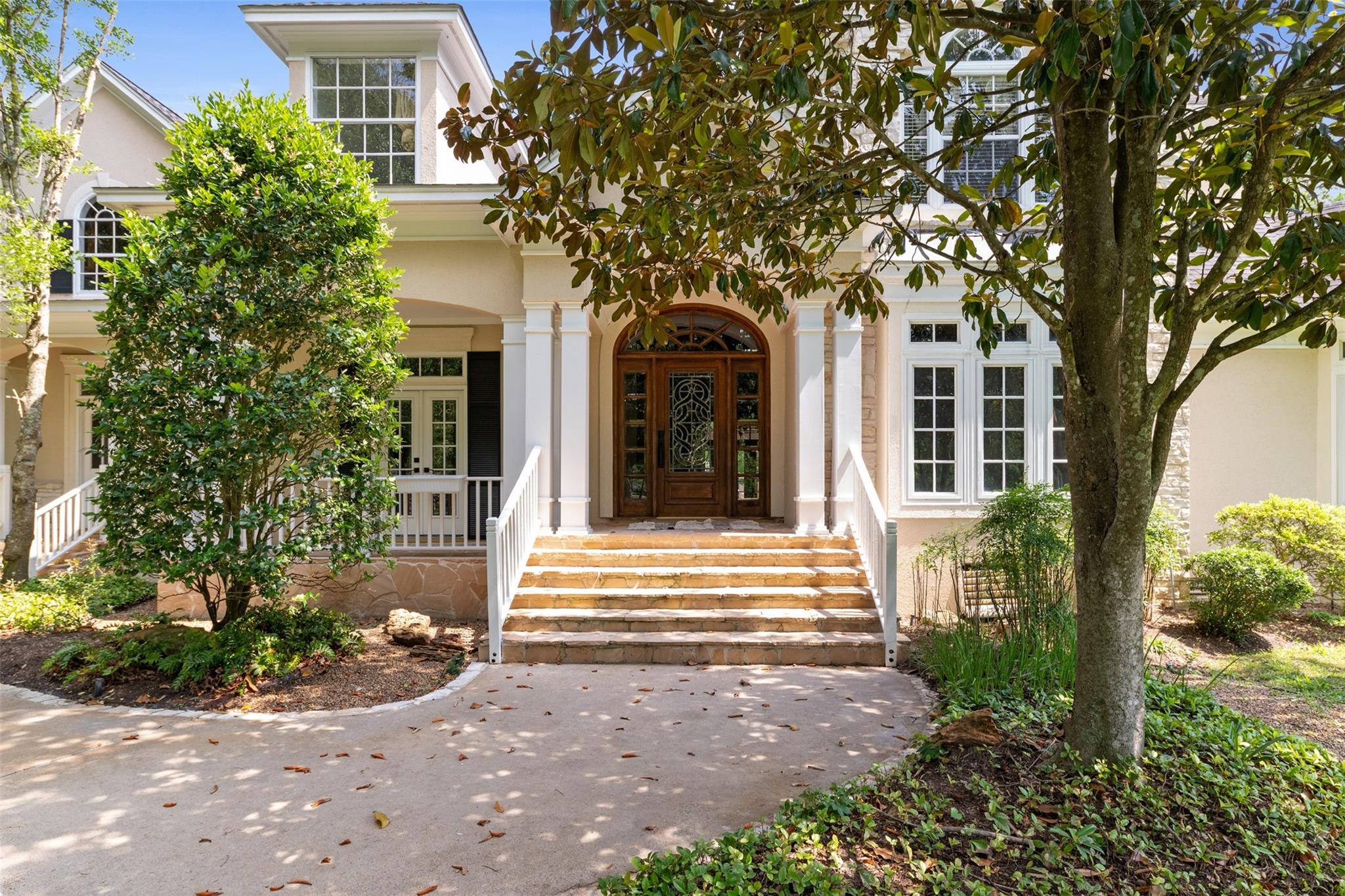 2042 Darby Lane