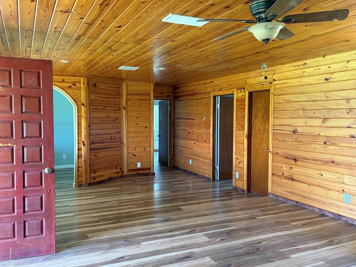 190 Private Road 408