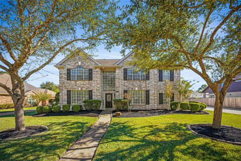 Homes For Sale - 1305 Buttonwood Drive<br/> Galveston County, Friendswood, TX 77546