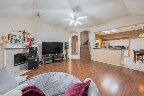 Photo of 10323 Emerald Pine Drive, Houston, TX 77070 (MLS # 47080798)