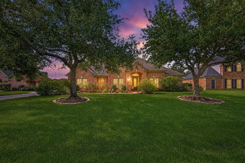Photo of 5219 Waterbeck Street, Fulshear, TX 77441 (MLS # 98071592)