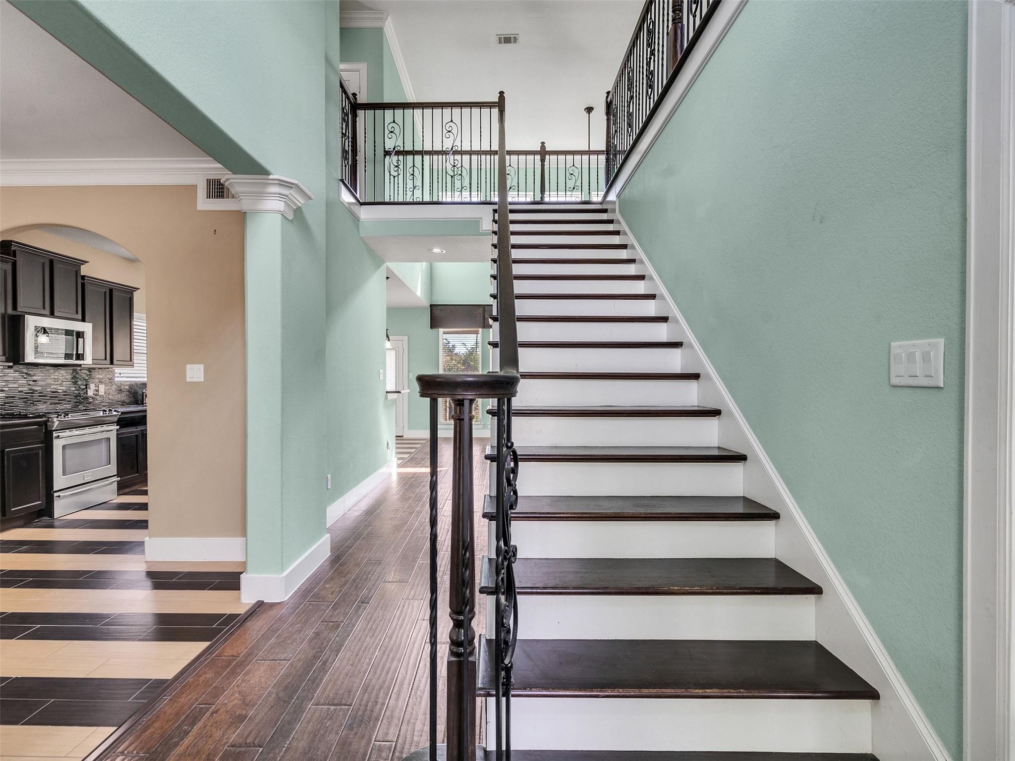 115 Shadow Springs Trail