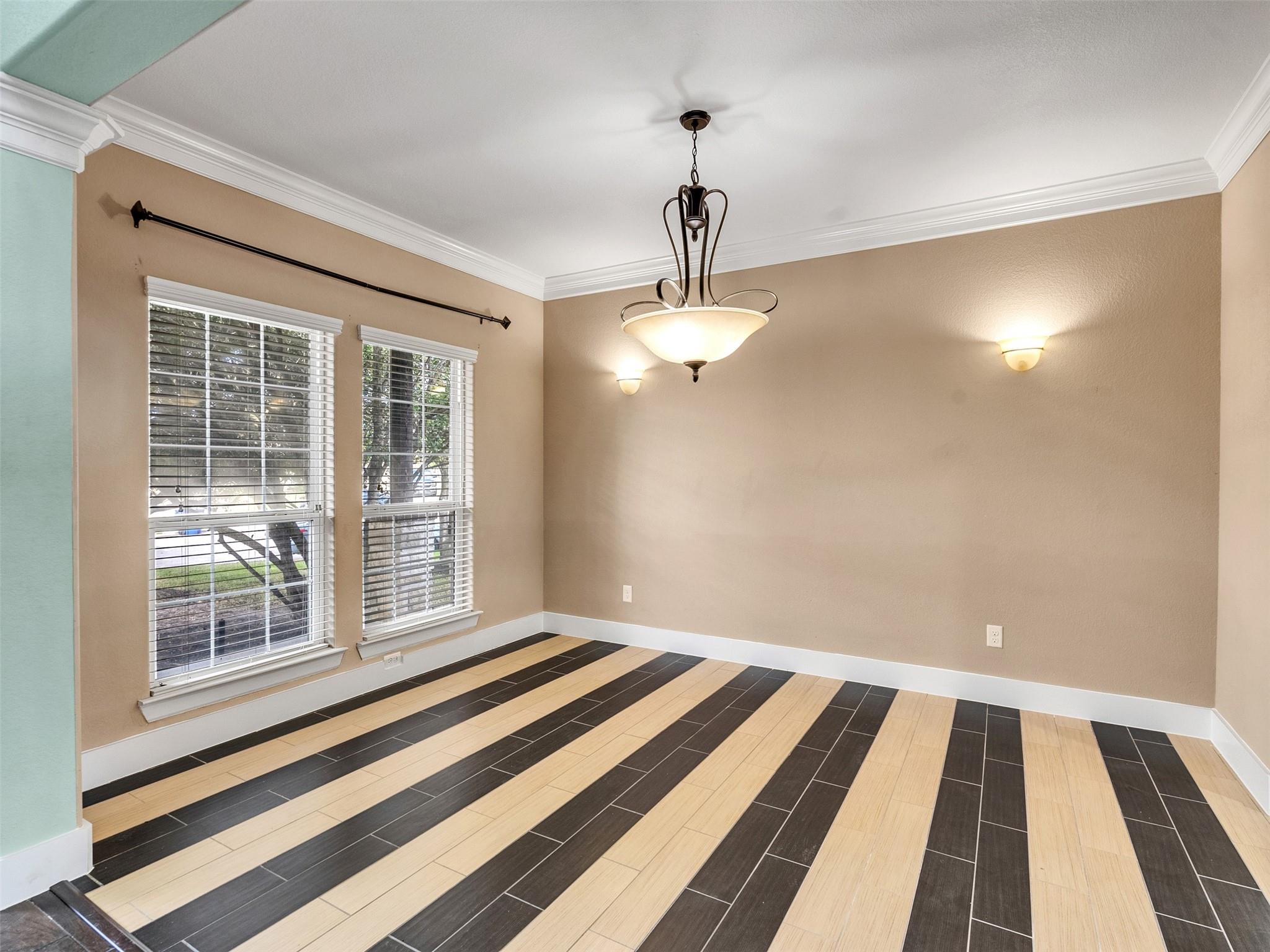 115 Shadow Springs Trail