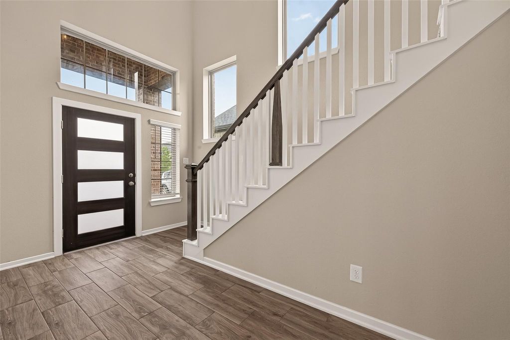 Photo of 10549 Wild Chives, Conroe, TX 77385 (MLS # 76617250)