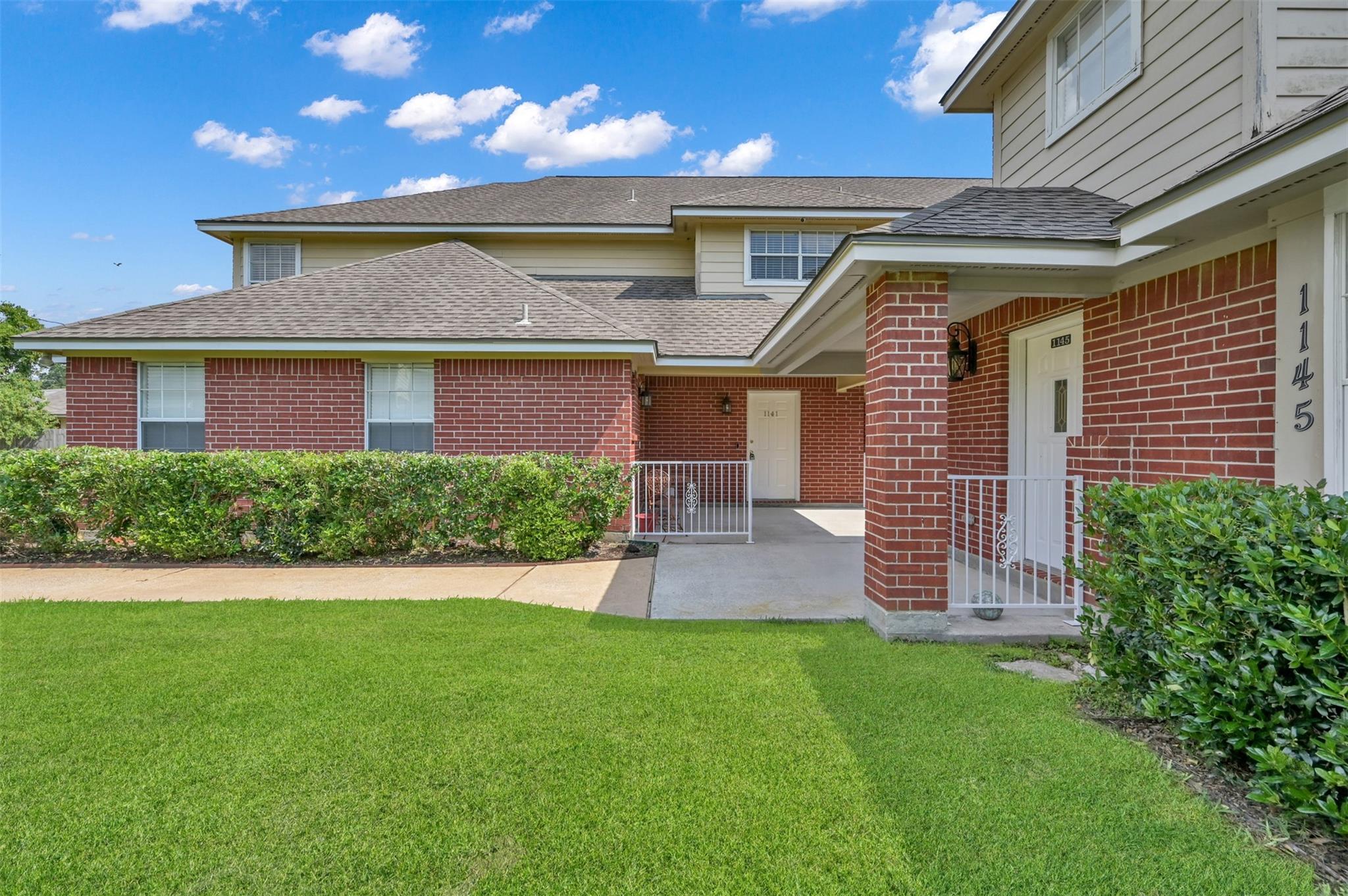1141 Lovett Street