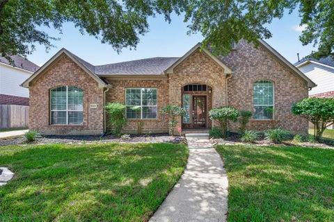 Photo of 1608 Spring Glen Lane, Pearland, TX 77581 (MLS # 69747648)