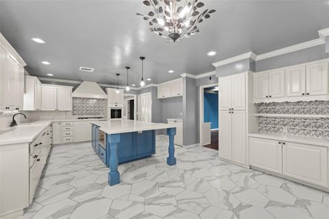 Photo of 1426 Park Lane, Wharton, TX 77488 (MLS # 23881527)