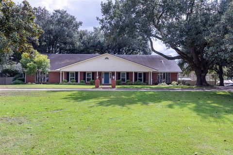 Photo of 1426 Park Lane, Wharton, TX 77488 (MLS # 23881527) Photo of 1426 Park Lane, Wharton, TX 77488 (MLS # 23881527)