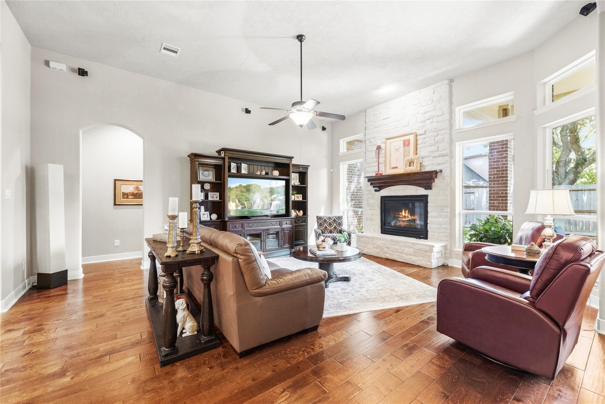 8623 Crescent Spur Drive
