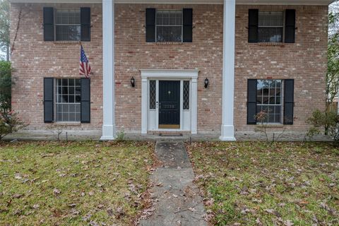 Photo of 2230 Lakeville Drive, Houston, TX 77339 (MLS # 13510134)