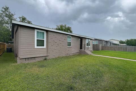 Photo of 3 Becca Court #B, Brookshire, TX 77423 (MLS # 79342277)