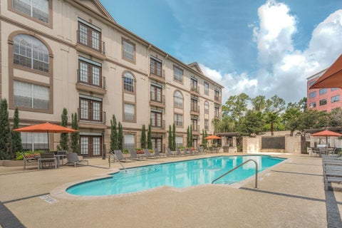 Condo For Rent - 5800 Woodway Drive #0107<br/> Houston, TX 77057