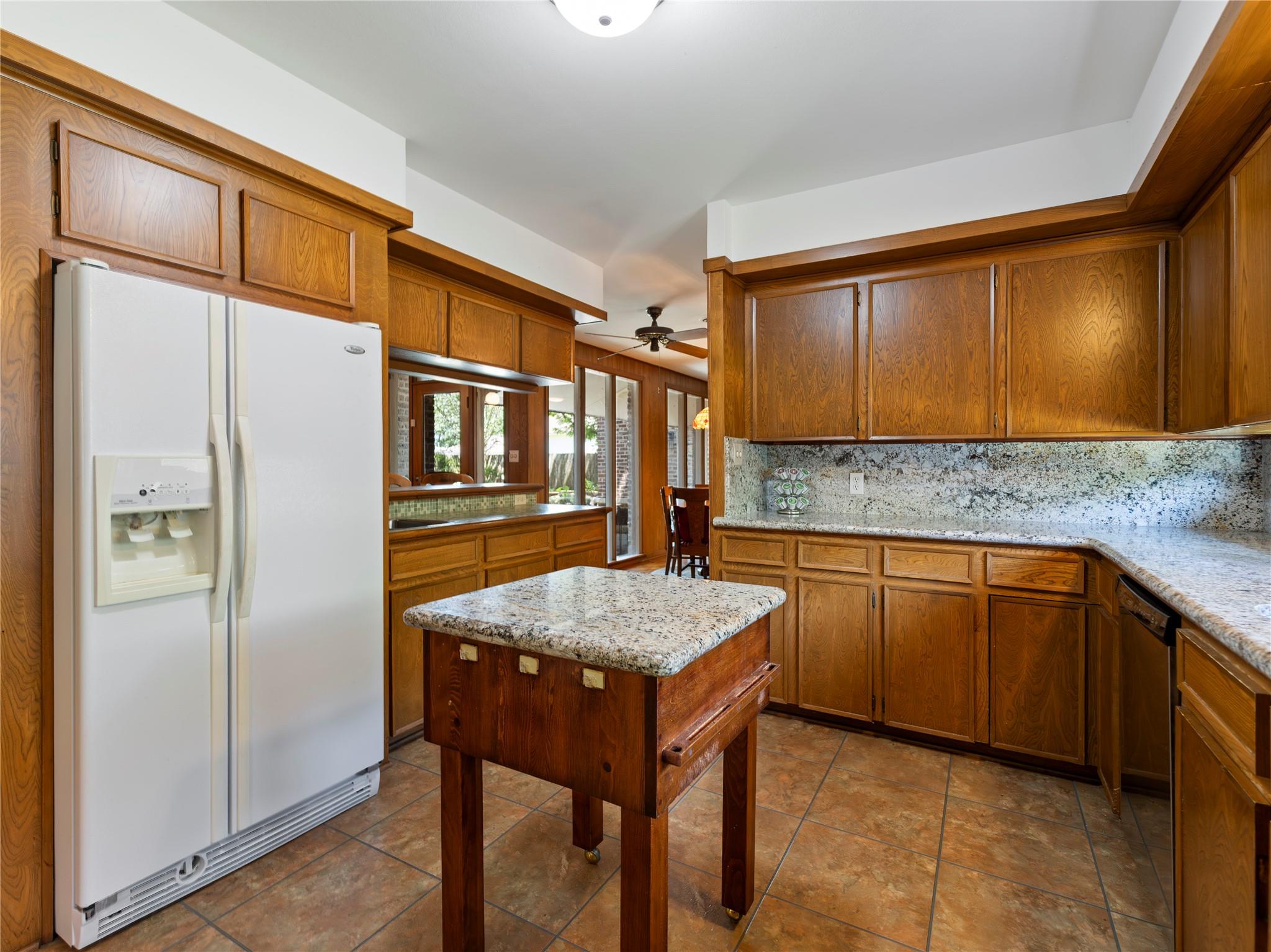 2721 Oak Drive