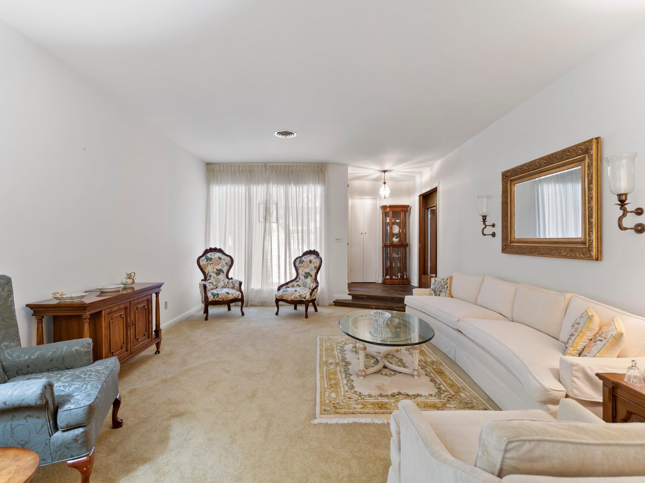 2721 Oak Drive