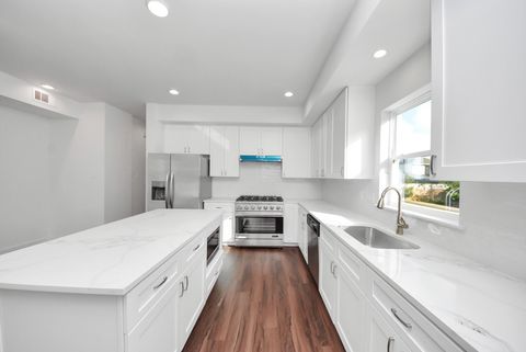 Photo of 611 E 39th Street #C, Houston, TX 77022 (MLS # 12105322)