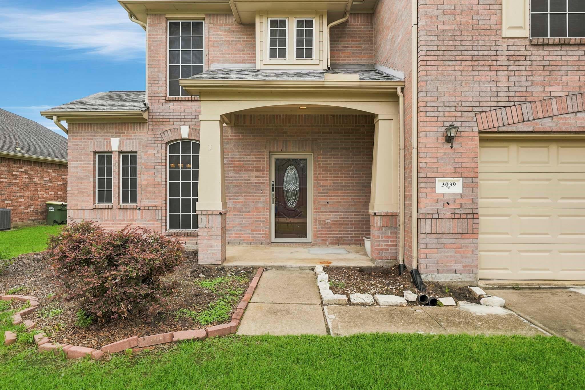 3039 Orange Street