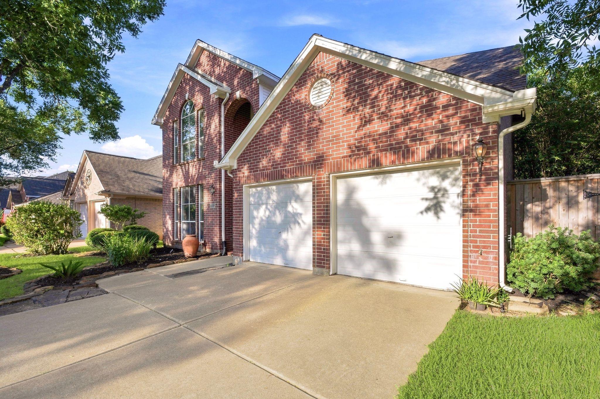 4307 Lakeshore Forest Drive