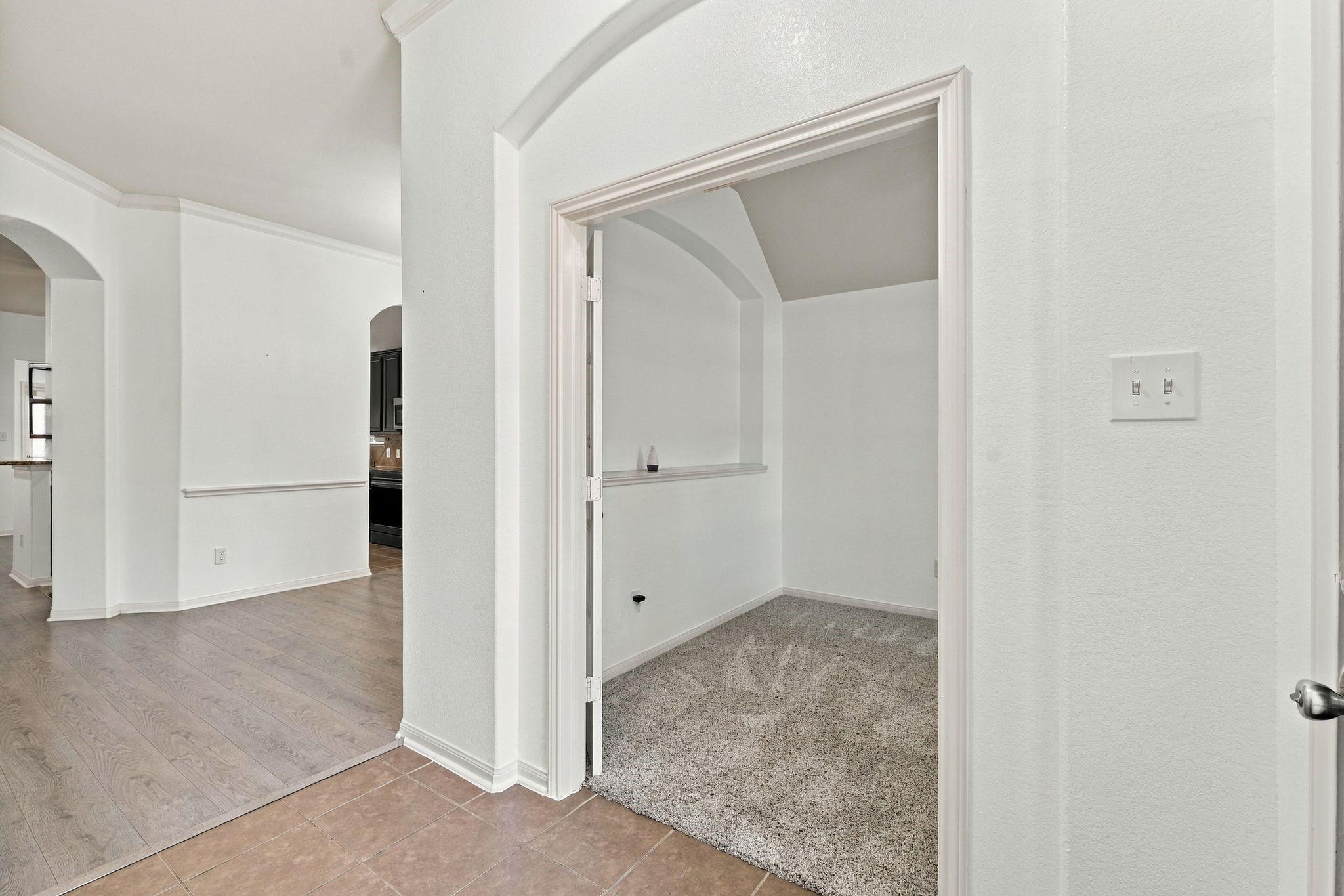 4523 Coues Deer Lane