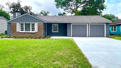 Photo of 5905 Darnell Street, Houston, TX 77074 (MLS # 53775975)