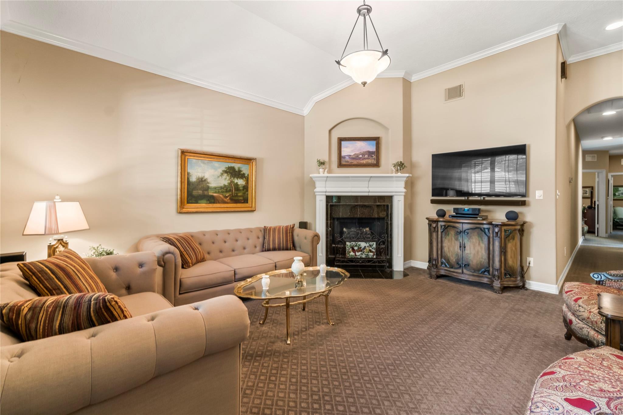 2914 Whitman Drive
