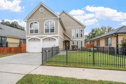 Photo of 1002 E 27th Street, Houston, TX 77009 (MLS # 19748650)