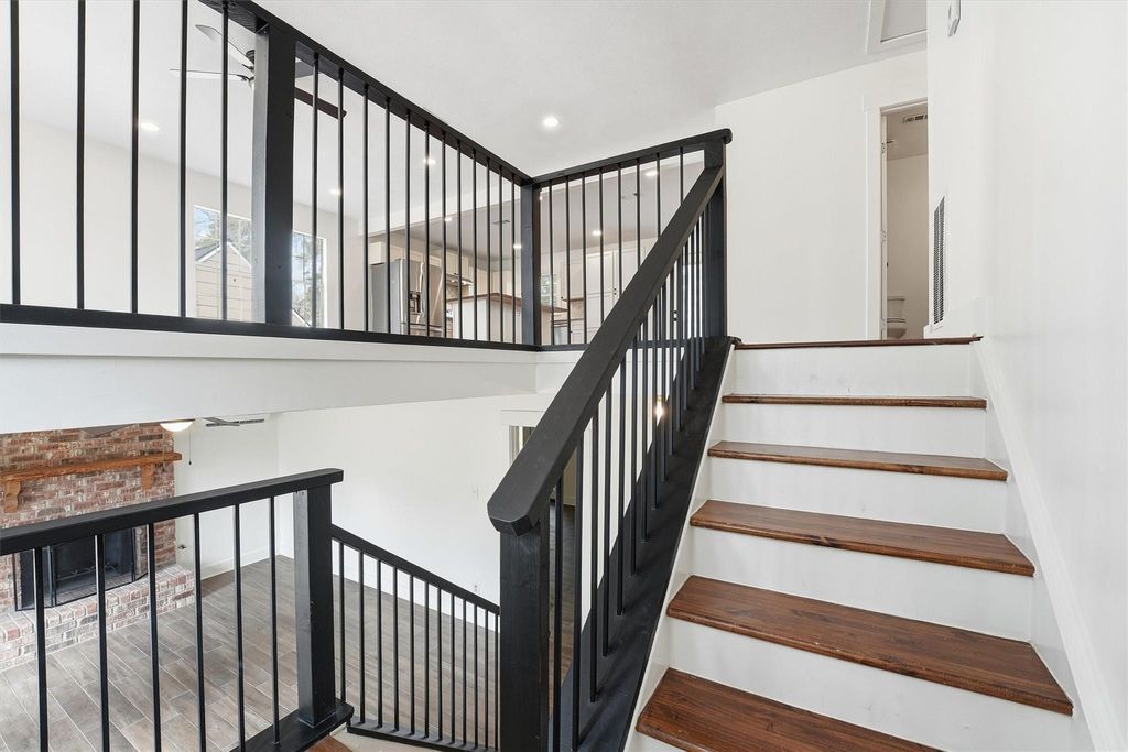 Photo of 3211 Park Garden Drive, Houston, TX 77339 (MLS # 13888543)