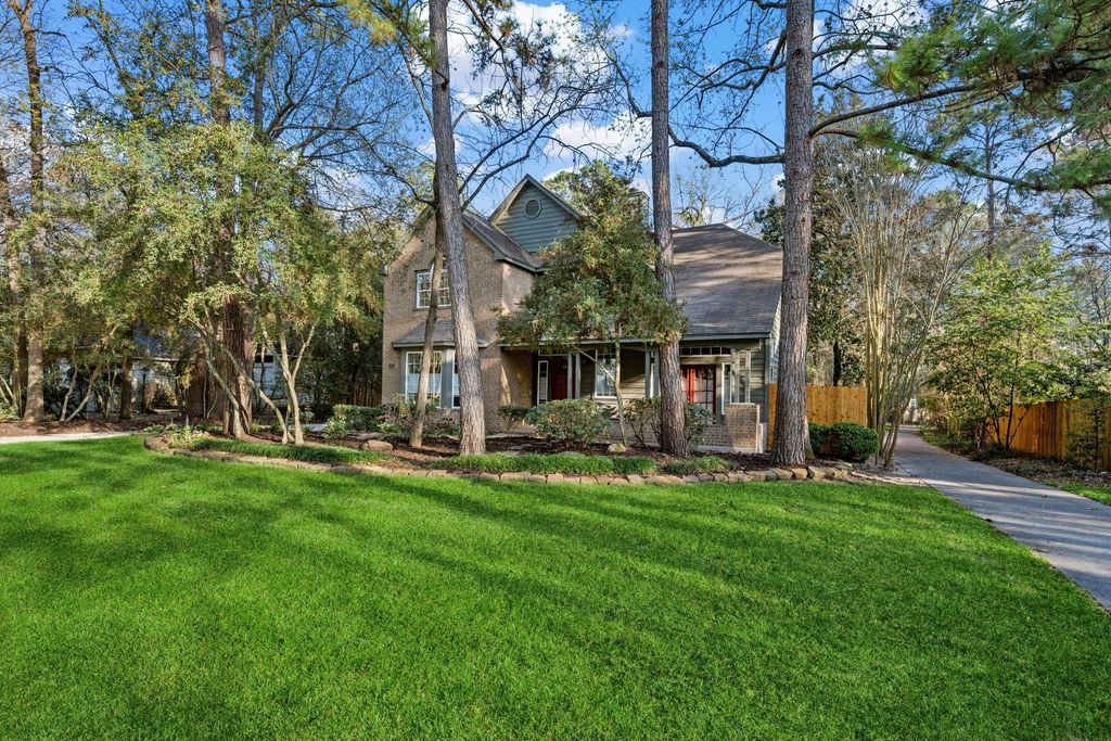 Photo of 126 E Wilde Yaupon Circle, The Woodlands, TX 77381 (MLS # 61038918)