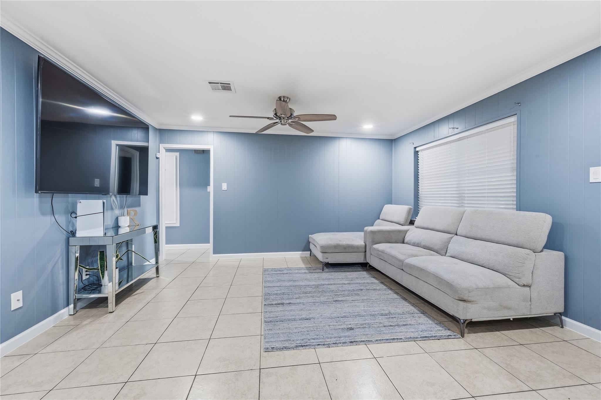 1602 Kenwick Place