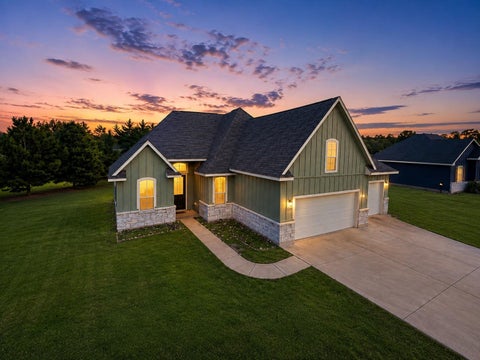 Photo of 26355 Lakeshore Drive, Hempstead, TX 77445 (MLS # 62505676)