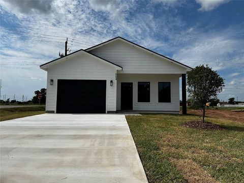 Photo of 523 S Avenue F, Freeport, TX 77541 (MLS # 57981528) Photo of 523 S Avenue F, Freeport, TX 77541 (MLS # 57981528)