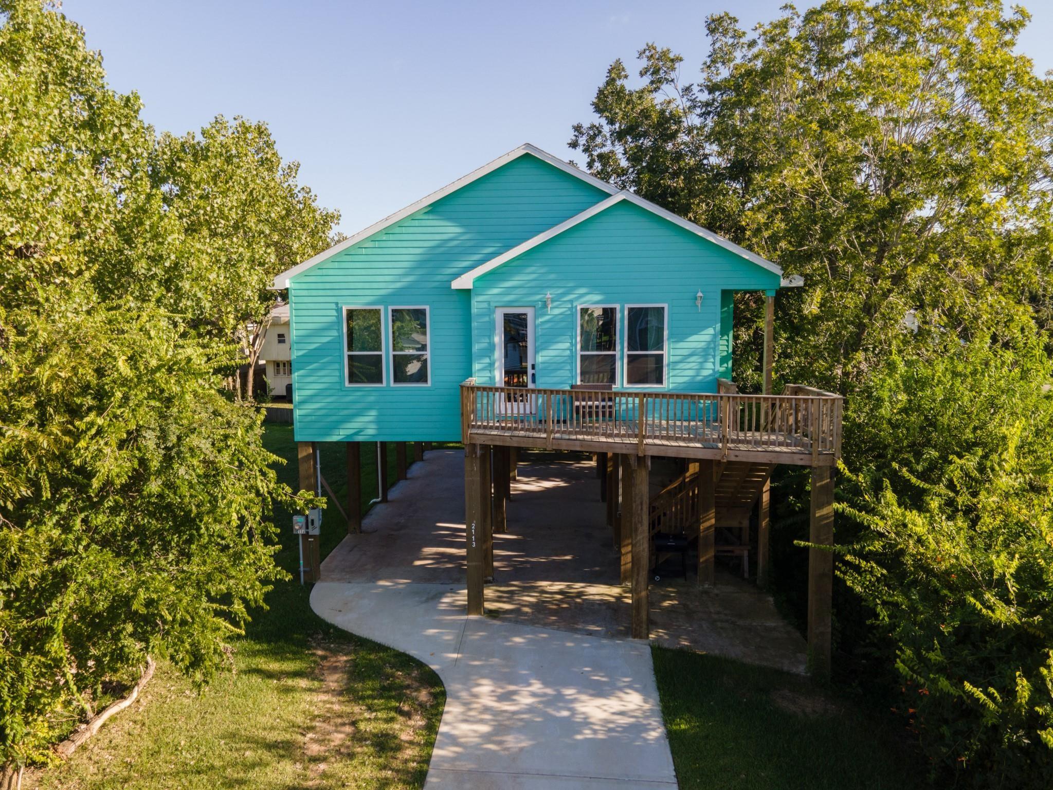 2113 Knollwood Street