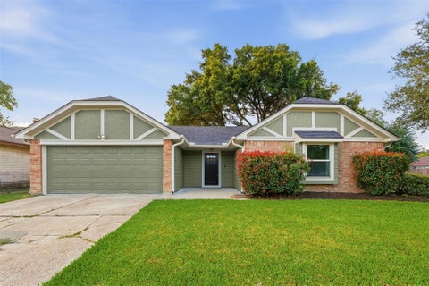 Photo of 13339 Rampchester Lane, Houston, TX 77015 (MLS # 91670661)