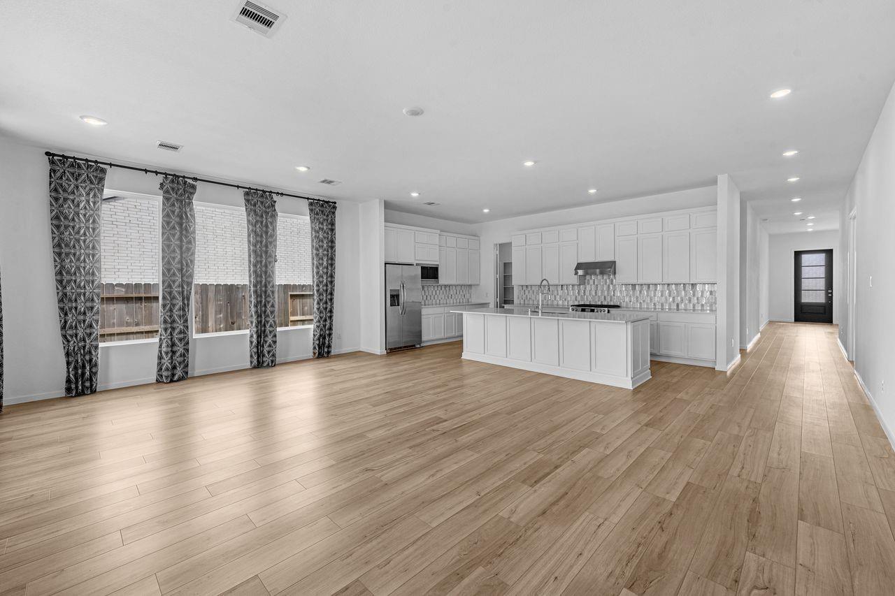 17511 Tulip Willow Way