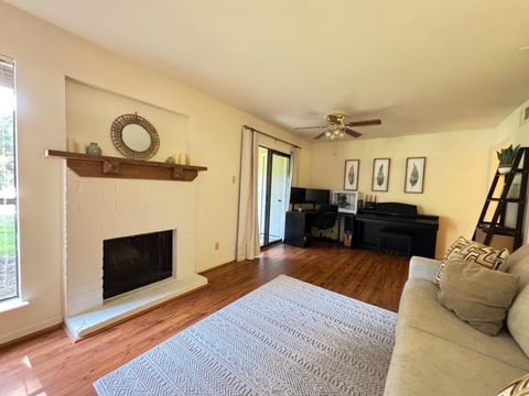 Condo For Sale - 3500 Tangle Brush Drive #7<br/> Spring, TX 77381
