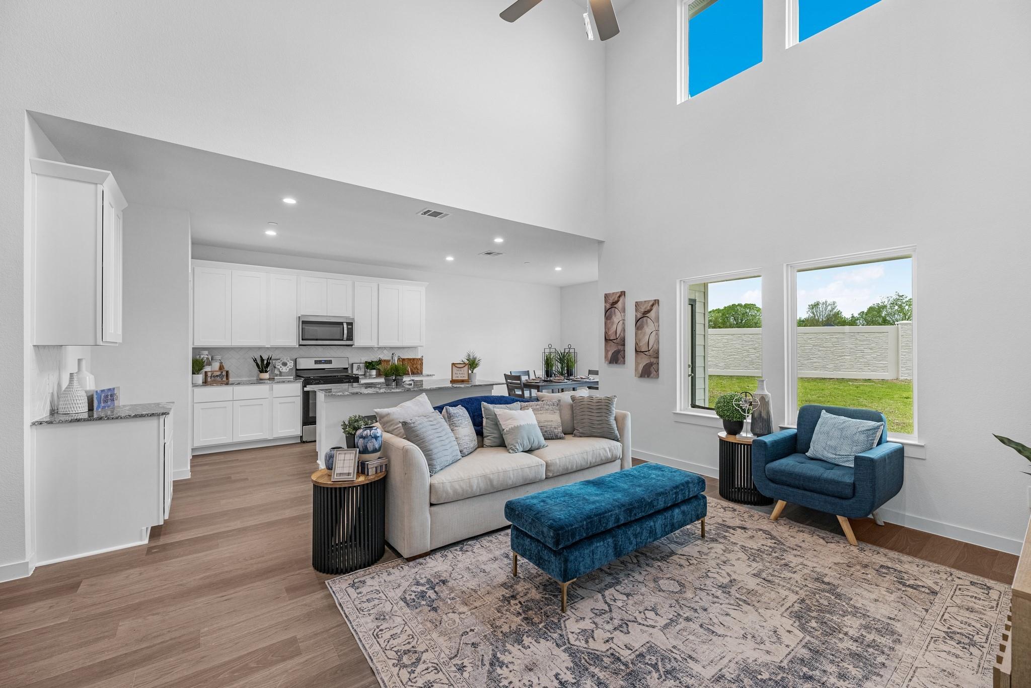 13900 Alta Vista