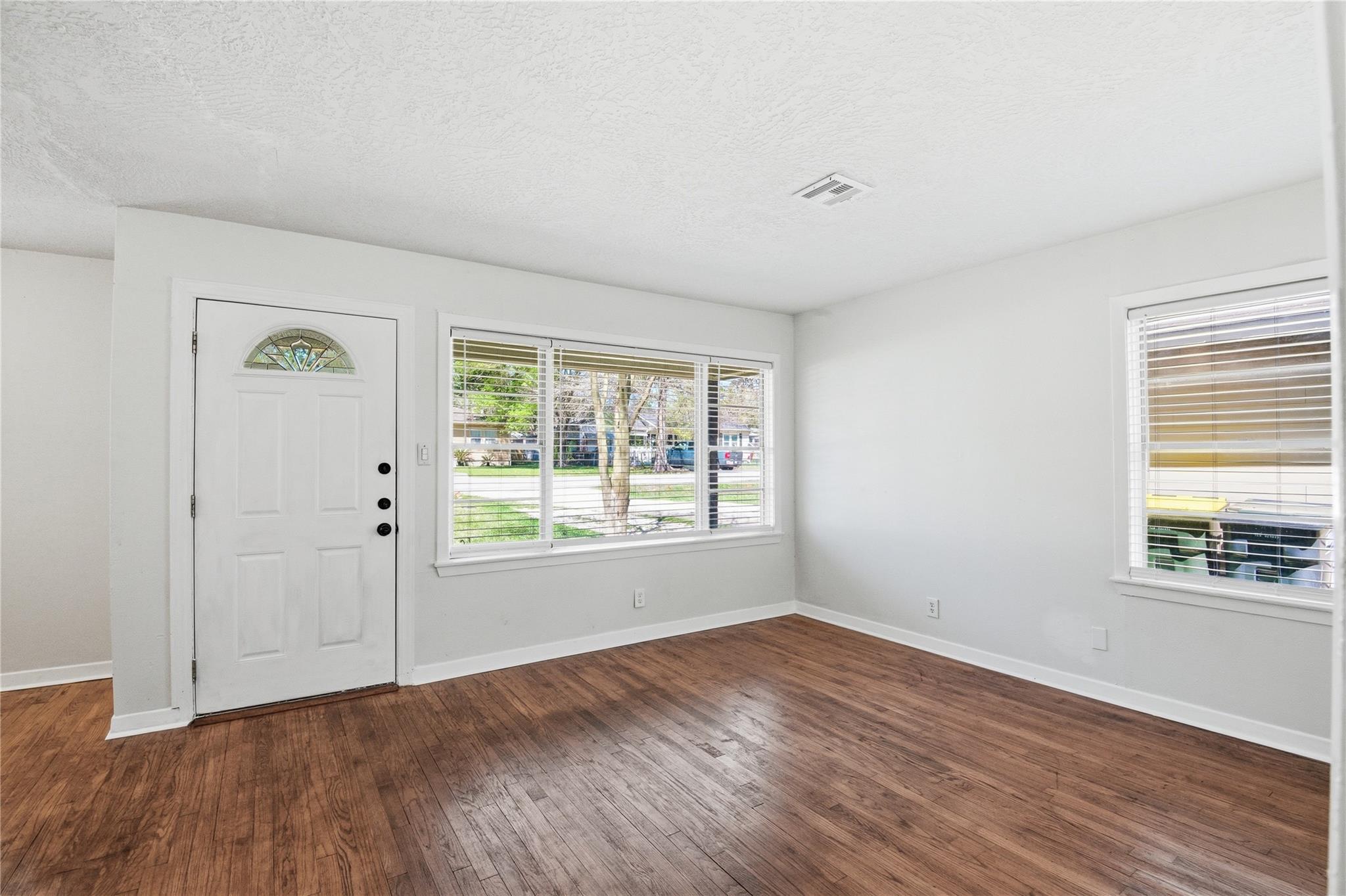 1005 Callahan Avenue