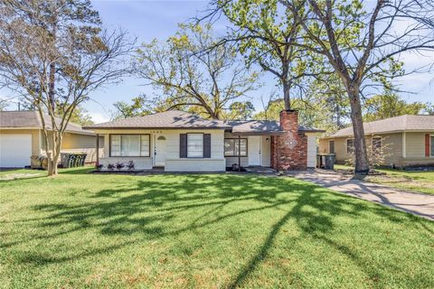 1005 Callahan Avenue Conroe TX 77301