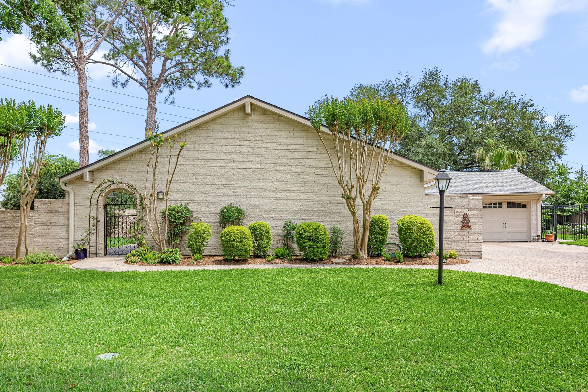 3110 Lynbrook Court