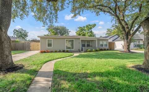 Photo of 4907 Marietta Lane, Houston, TX 77021 (MLS # 47981960)