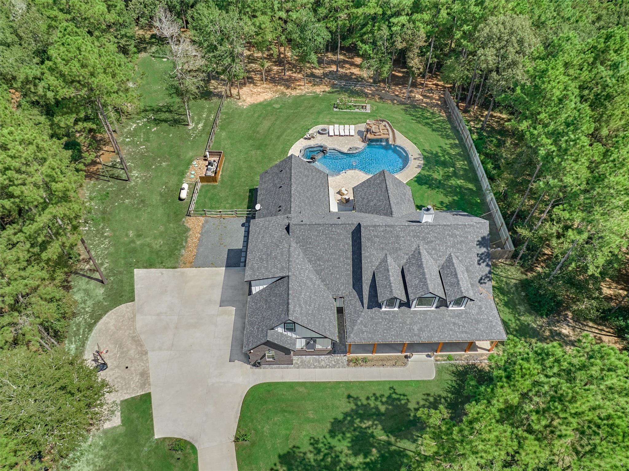 17663 Spur Court