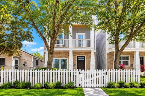 Homes For Sale - 1006 Enid Street #B<br/> Houston, TX 77009