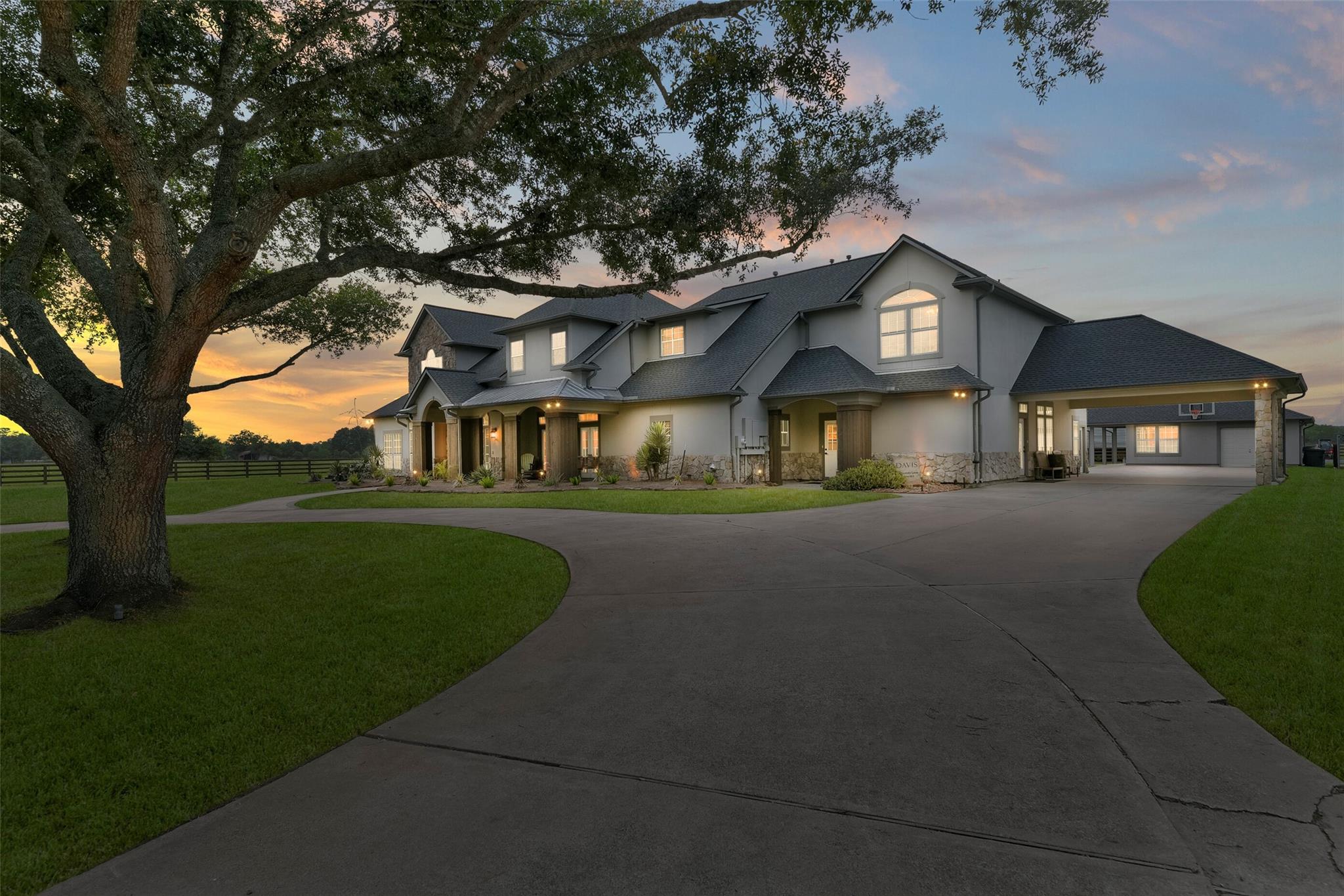 1913 Lundy Lane