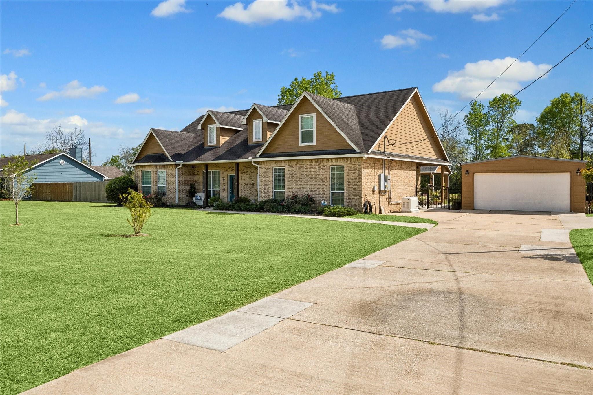 119 Spanish Trace Street