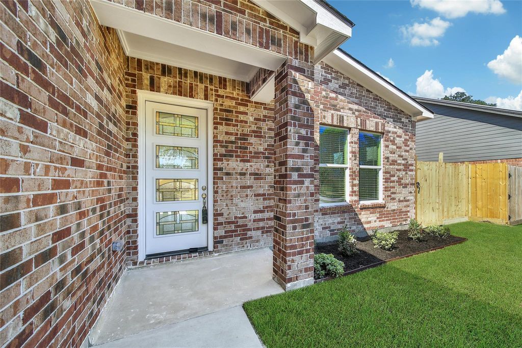 Photo of 7611 Athlone Drive, Houston, TX 77088 (MLS # 89247575)