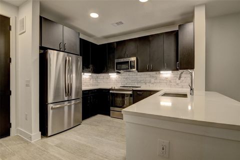 Photo of 6400 Washington Avenue #411, Houston, TX 77007 (MLS # 18306001)