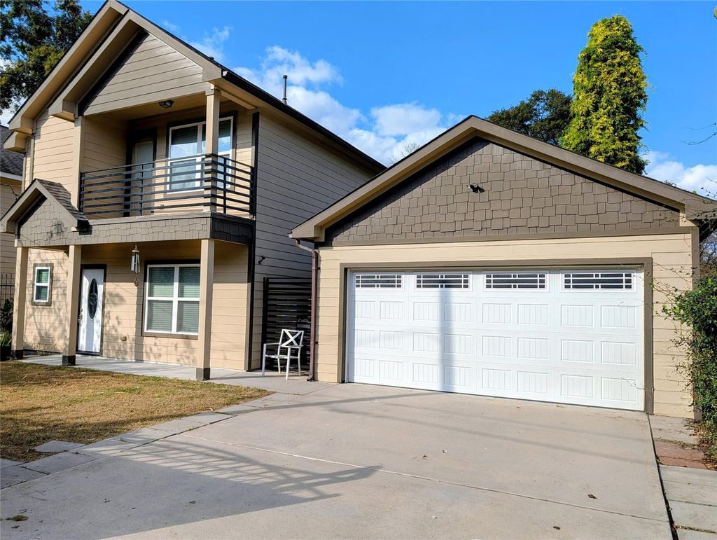 Photo of 810 Paul Quinn Street, Houston, TX 77091 (MLS # 51674021)